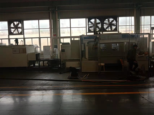 2022年1月為福建某上市公司設(shè)計(jì)，制造的鋼套內(nèi)外孔淬火加熱設(shè)備